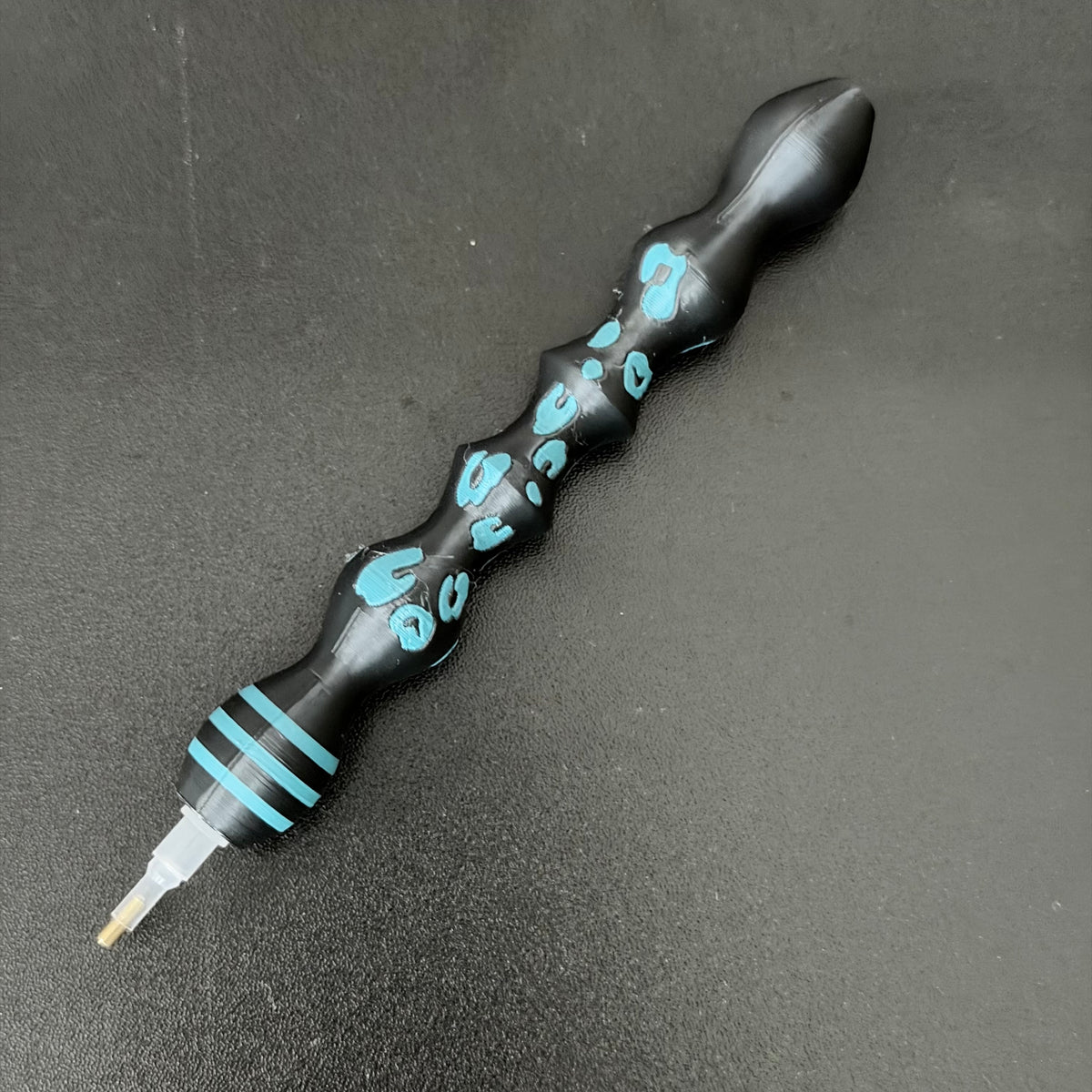 Glammy Pen Leo Edition