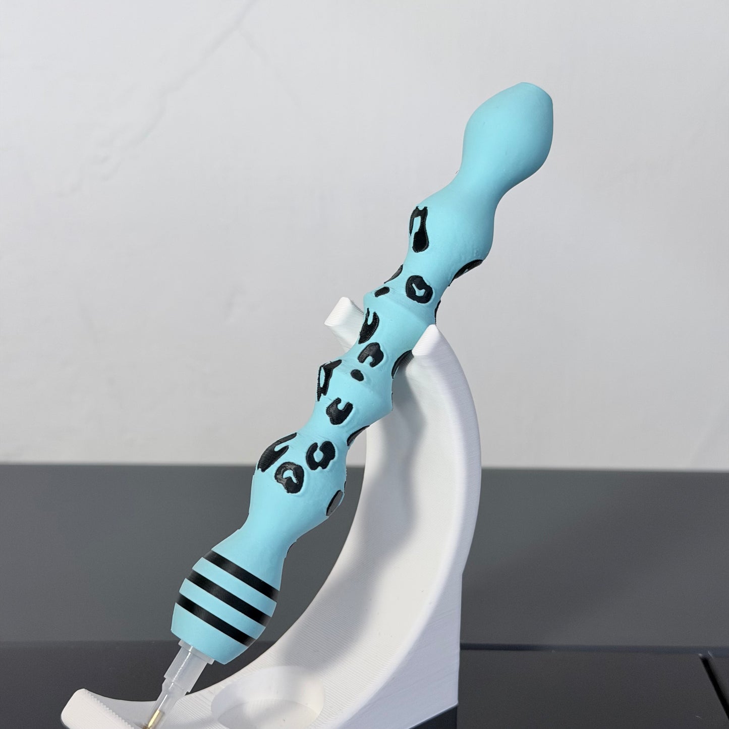 Glammy Pen Leo Edition